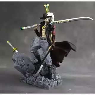 Action Figure Dracule Mihawk - One Piece 17 Cm