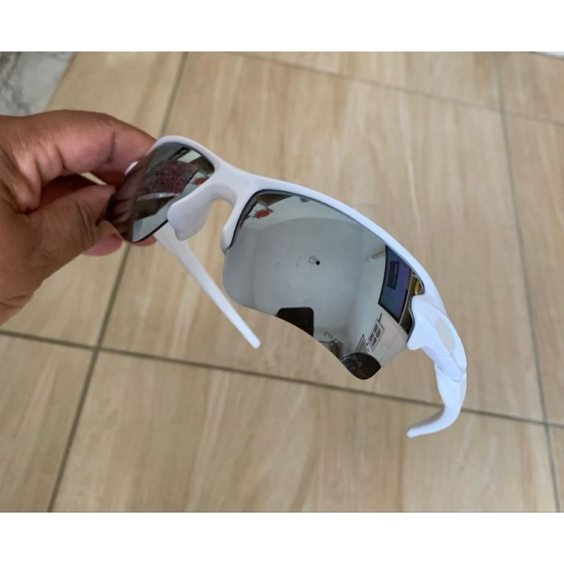 Óculos ciclista Branco lente prata Juliete mais usada pelos mcs ...
