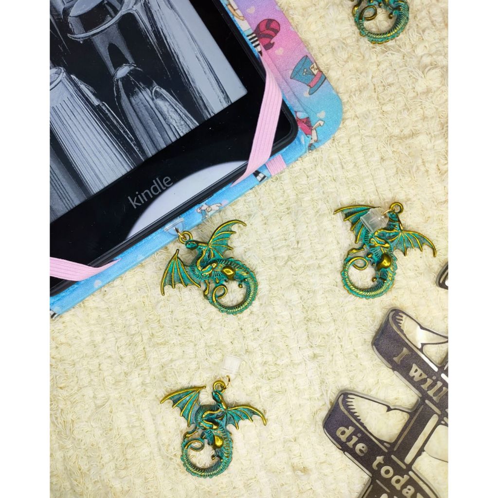 Quarta Asa. Kindle Charms/Plug anti poeira entrada tipo C para Kindle e ...