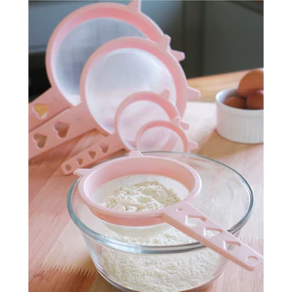 Kit Peneiras 5 Peças Conjunto Love – Coador de Cozinha Peneira de Plástico Multiuso