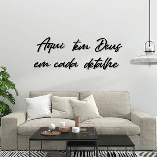 Frase Decorativa Em Mdf Aqui Tem Deus em Cada Detalhe Preto 1 Metro