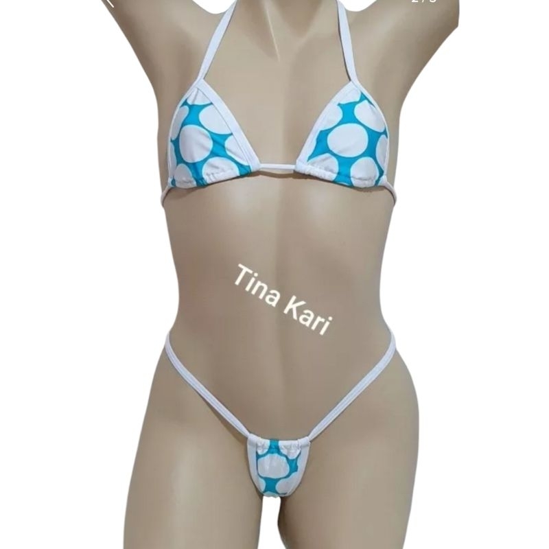 Tina Kunakey en bikini string : mode gros câlin activé avec un beau