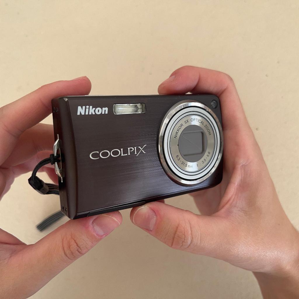 Câmera Digital Nikon Coolpix S550 Marrom Kit Completo | Shopee Brasil