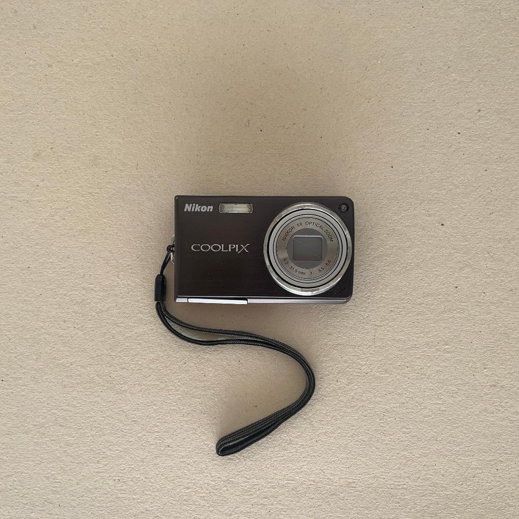 Câmera Digital Nikon Coolpix S550 Marrom Kit Completo | Shopee Brasil