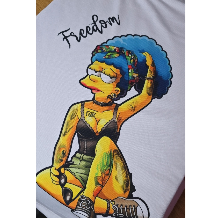THE SIMPSONS marge Tシャツ Amazon.com: The Simpsons Marge Simpson Big Face T-Shirt : Clothing