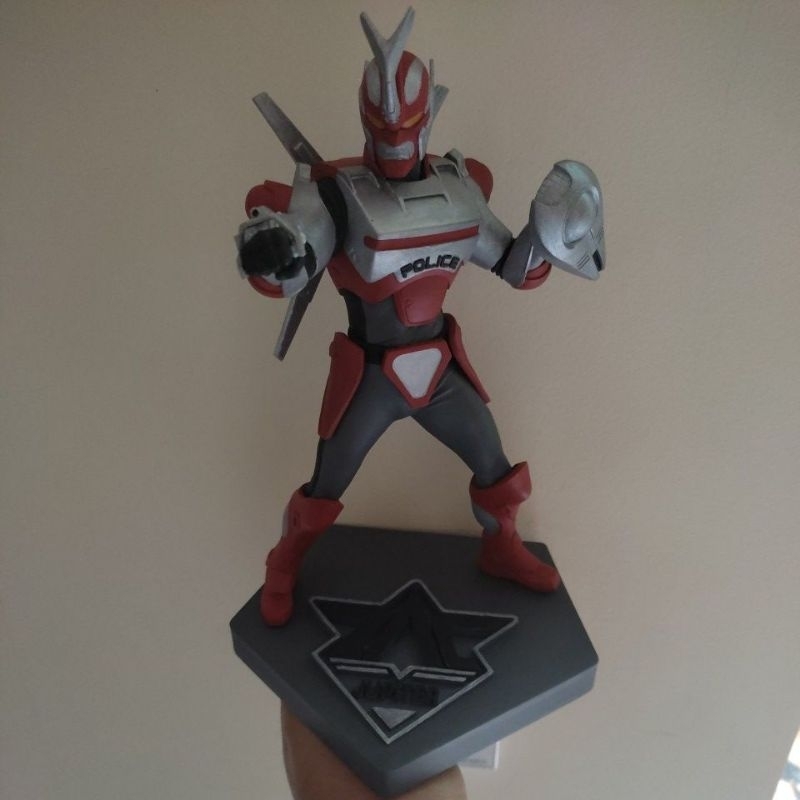 Estátua Cybercop