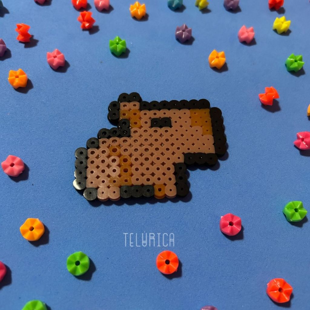 Capy - Adesivo de Parede em Pixel Art | Shopee Brasil