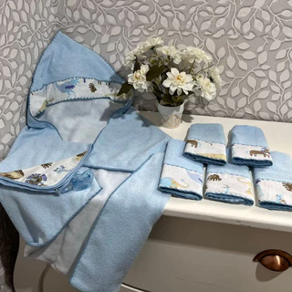 kit 8 Itens Higiene do Bebe Com Toalha De Banho Forrada com Capuz + Toalhas de ombro + Porta Chupeta em Oferta na Shopee