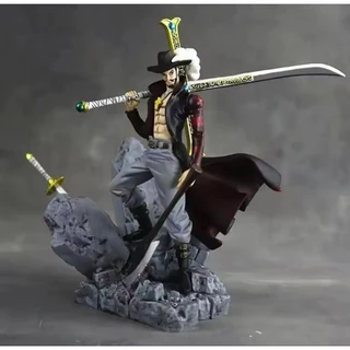 Dracule Mihawk Action Figure Estátua One Piece 15cm