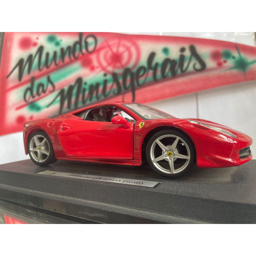 Miniatura Ferrari 458 Itália (2010) -1/24 Na base - Caixa de outra
