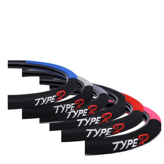 Capa de volante bordado typer