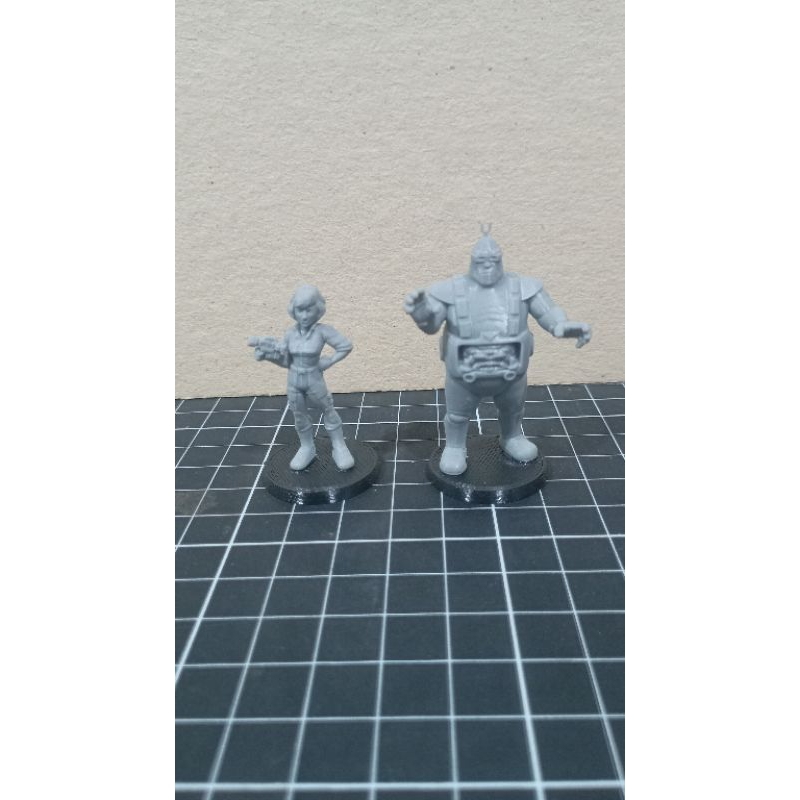 Miniaturas RPG - April e Krang em resina | Shopee Brasil
