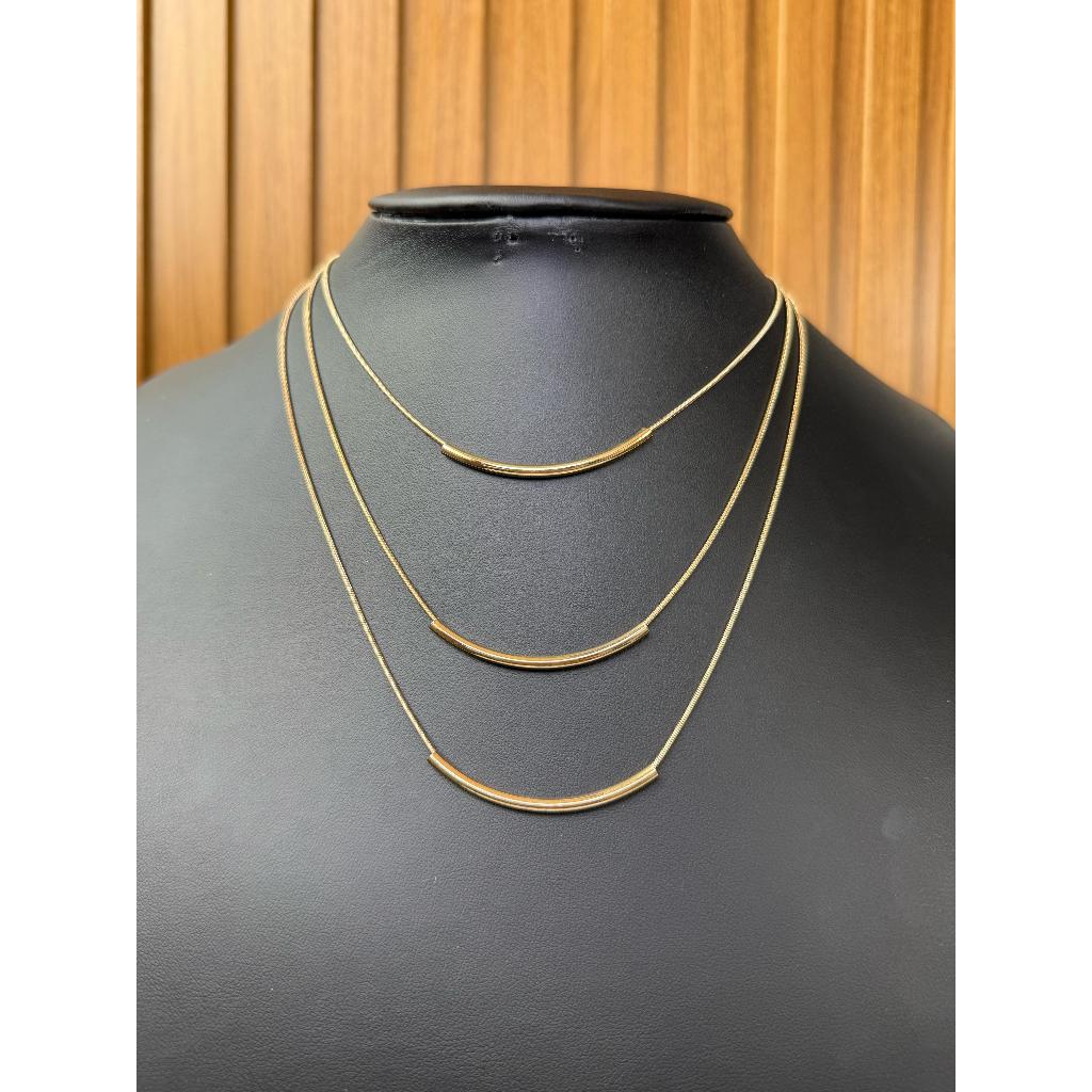 Colar Triplo com Detalhe Curvado - Beleza e Versatilidade em Cada ...