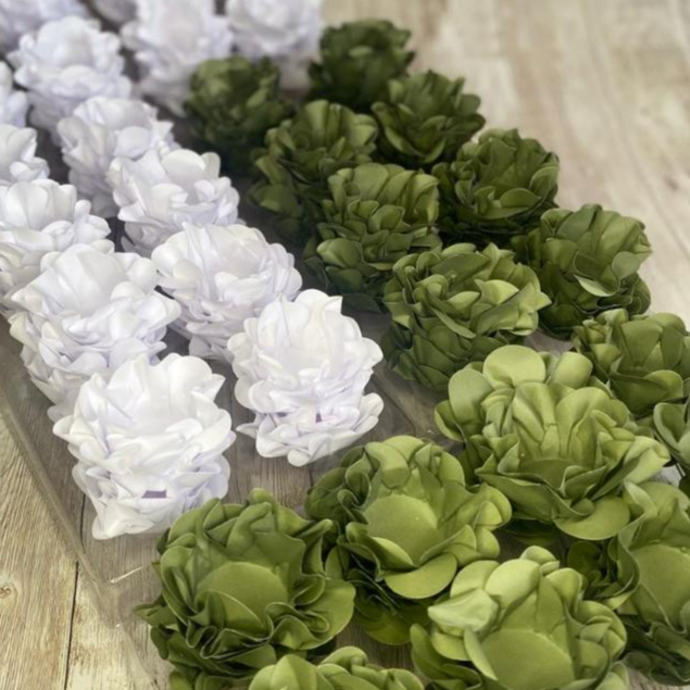 240 forminhas para doces finos OLIVA + BRANCAS modelo flor style para casamentos e festas
