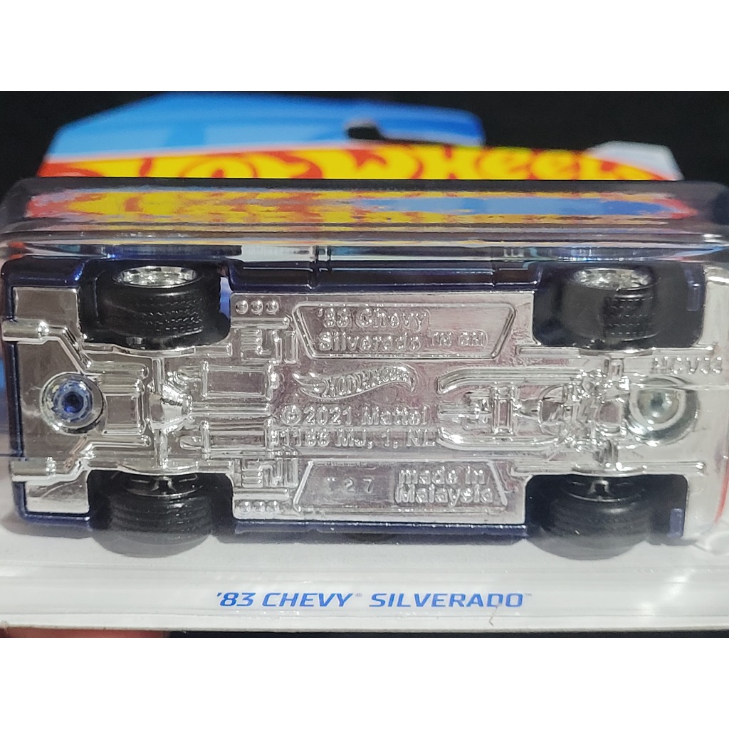 ホットウィール　スーパートレジャーハント　83 CHEVY SILVERADO Hot Wheels 83 Chevy Silverado, Blue, Then and Now 9/10 : Amazon