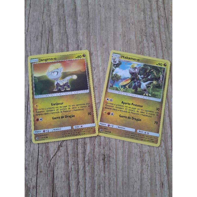 Combo Pokemon Evoluo Jangmo-o + Hakamo-o Original NM | Shopee Brasil