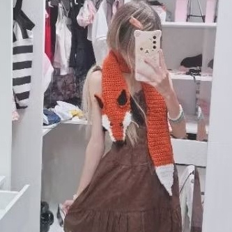 cachecol bordado croche de raposa cottagecore fox laranja branca e
