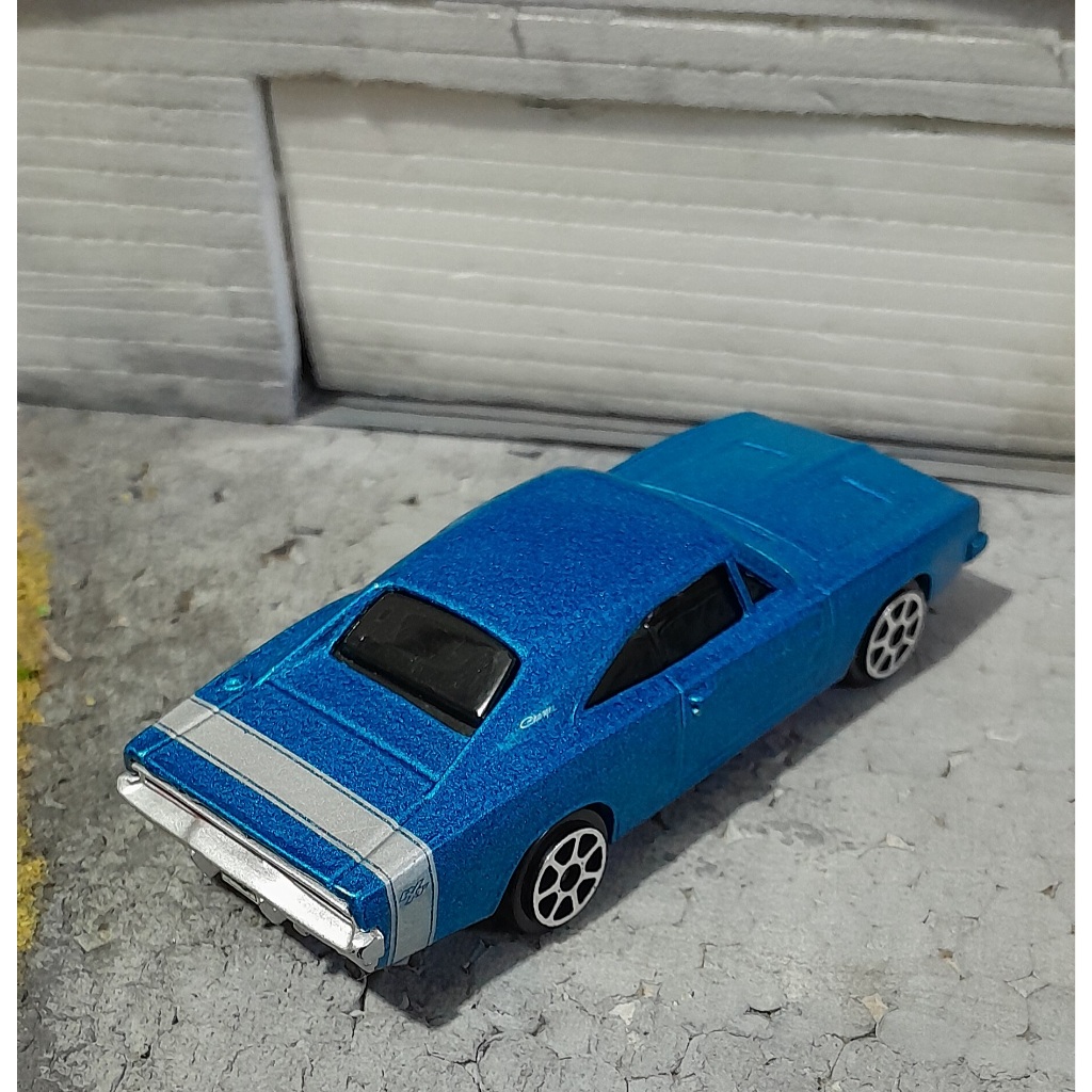 Hot Wheels Dodge Charger Daytona Rot – 1:64 Modellauto Zum Sammeln