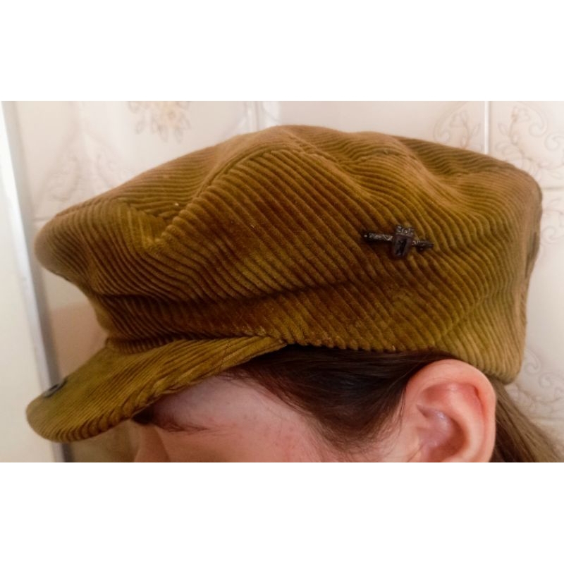 Boina Clenor Inglês C/ Broche Anos 80 Original - Usada | Shopee Brasil