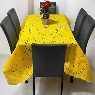 Forro para mesa de 6 lugares cor amarelo Com. 2,25x1,50 Lar