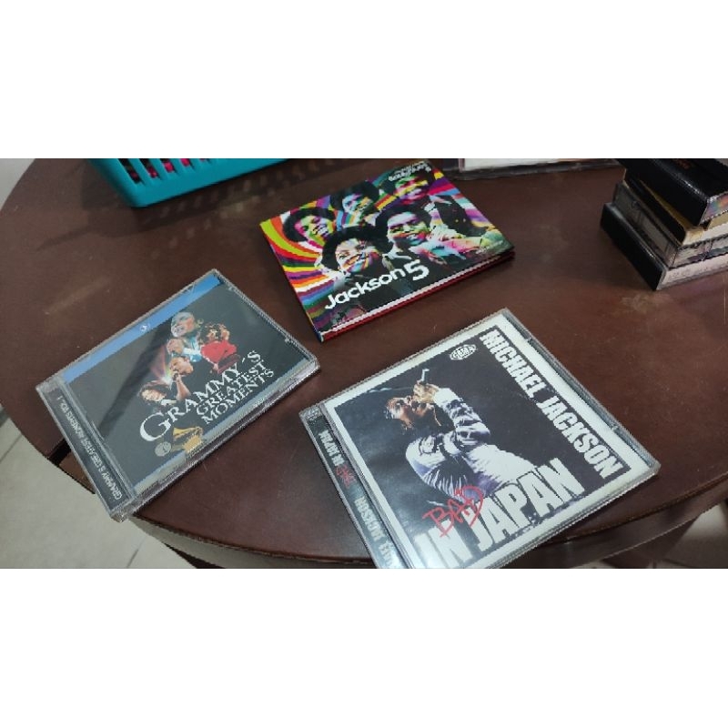 CDs lote Michael Jackson Bootlegs | Shopee Brasil