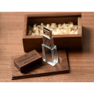 Pendrive de Vidro 4 GB Usb 2.0 Requinte e Beleza Personalizamos Seu Logotipo ou Nomes Produto a Pronta Entrega.