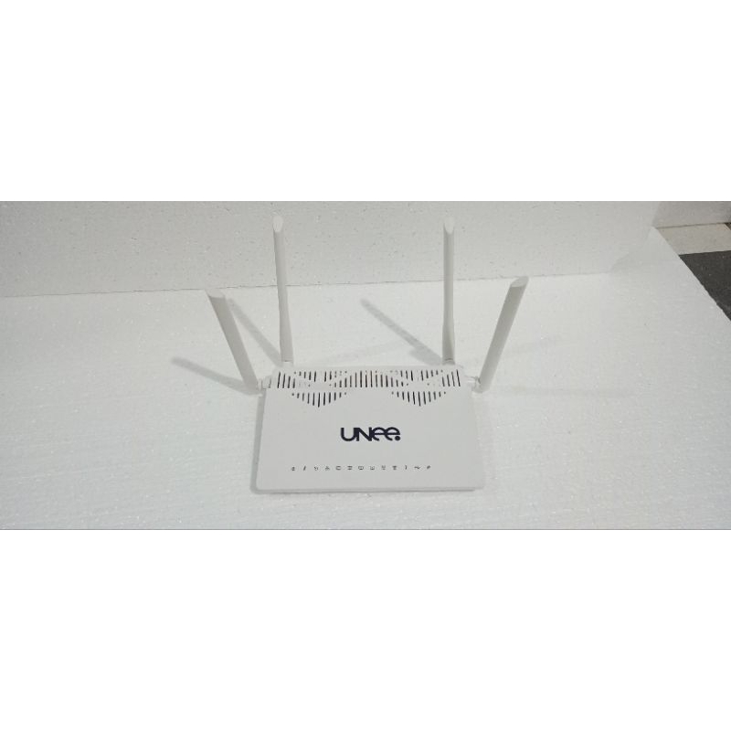 modem ADSL e roteador wireless Unee, modelo UN1800X-AX. SSID 5G. , SSID ...