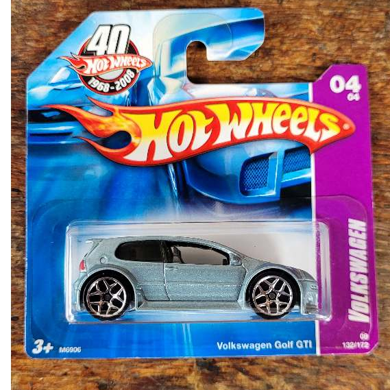 Hot Wheels - Volkswagen Golf GTI Prata - Volkswagen 2008 (Lacrado) - Mainline 1:64