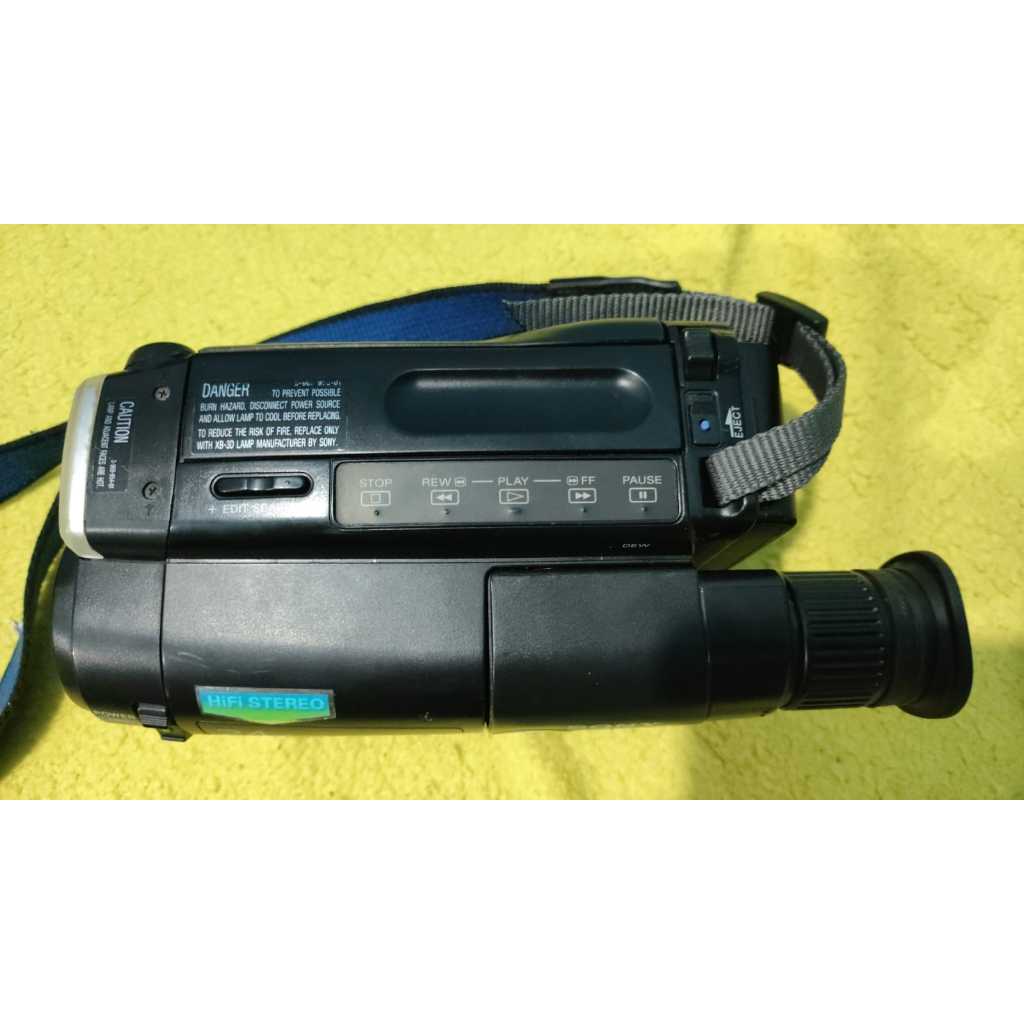 Câmera Filmadora Sony Video 8 Handycam CCD-TR78 8mm sem garantia