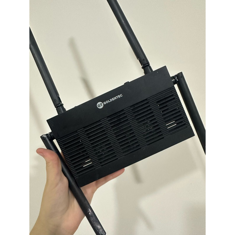Roteador Goldentec 4 antenas dual band 5.8/ 2.4 12V Gigabit Ac1200 com fonte usado