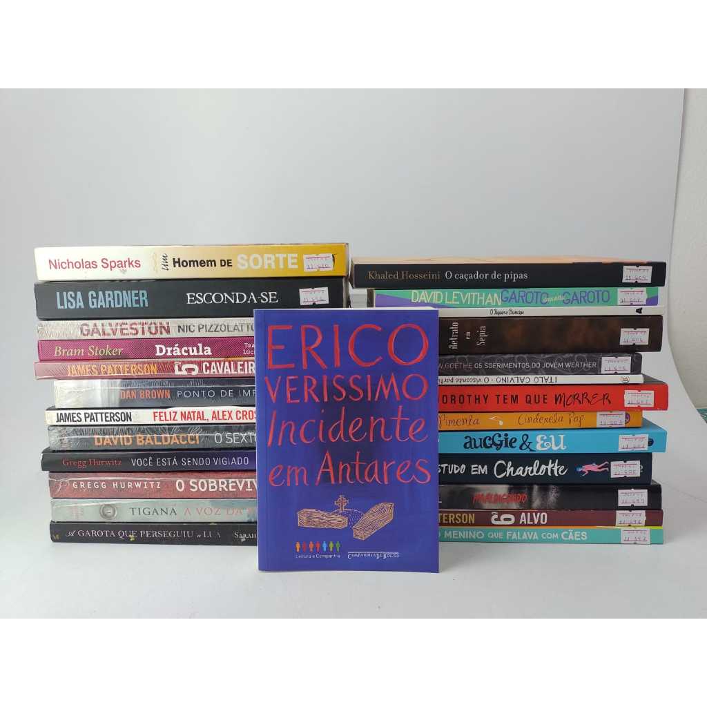 Diversos Livros Usados de Variados Gêneros - Bons e Baratos | Shopee Brasil