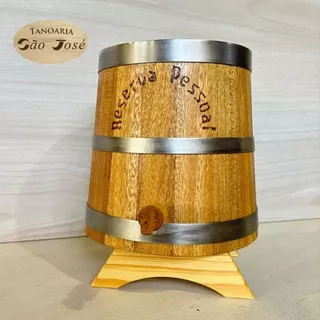 Barril/Tonel/Corote/Dorna Artesanal N. 03 (3 litros aproximados) de Madeira de Amburana Envernizada