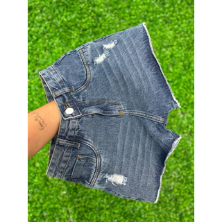 Short Jeans Com Lavagem Marmorizada E Barrinha Costurada
