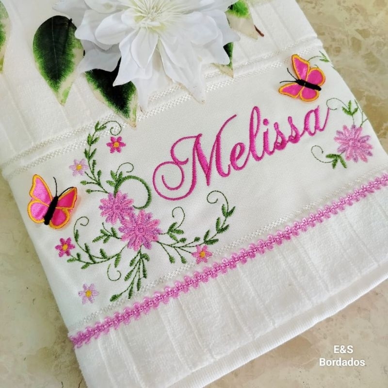 Toalha de Banho Bordada Personalizada com Nome | Shopee Brasil