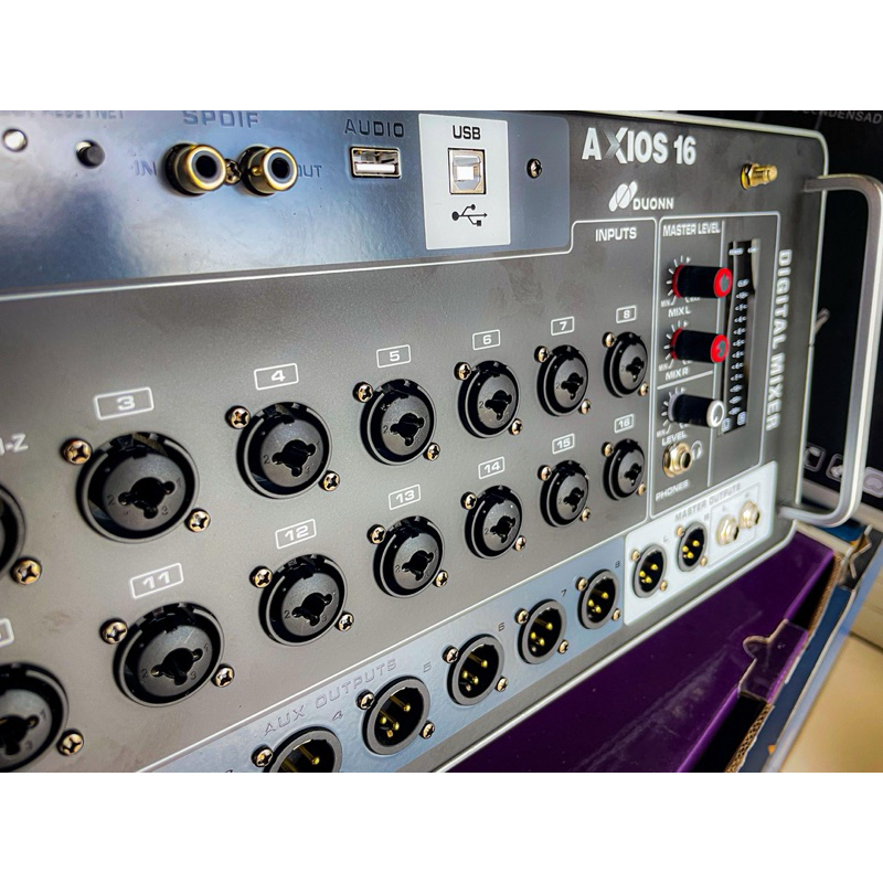 Mesa digital Axios 16 Contanfom 16 entrada independentes 8 saídas auxiliares Balanceadas Interface de áudio em L e R
