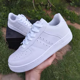 TENIS CASUAL MODERNO TRABALHO DIA A DIA PROMOÇAO BRANCO E PRETO
