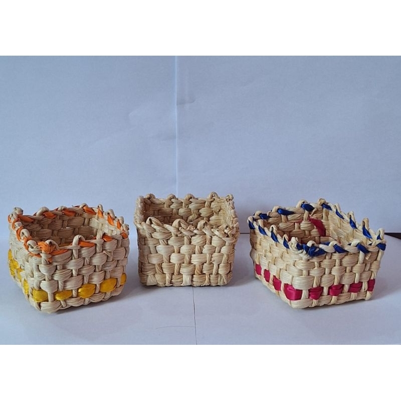 Mini Cesta de Palha Colorida – Organização com Estilo Artesanal (várias ...