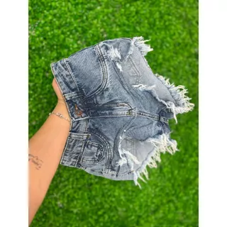 Short Jeans Com Barrinha Desfiada E Lavagem Tradicional