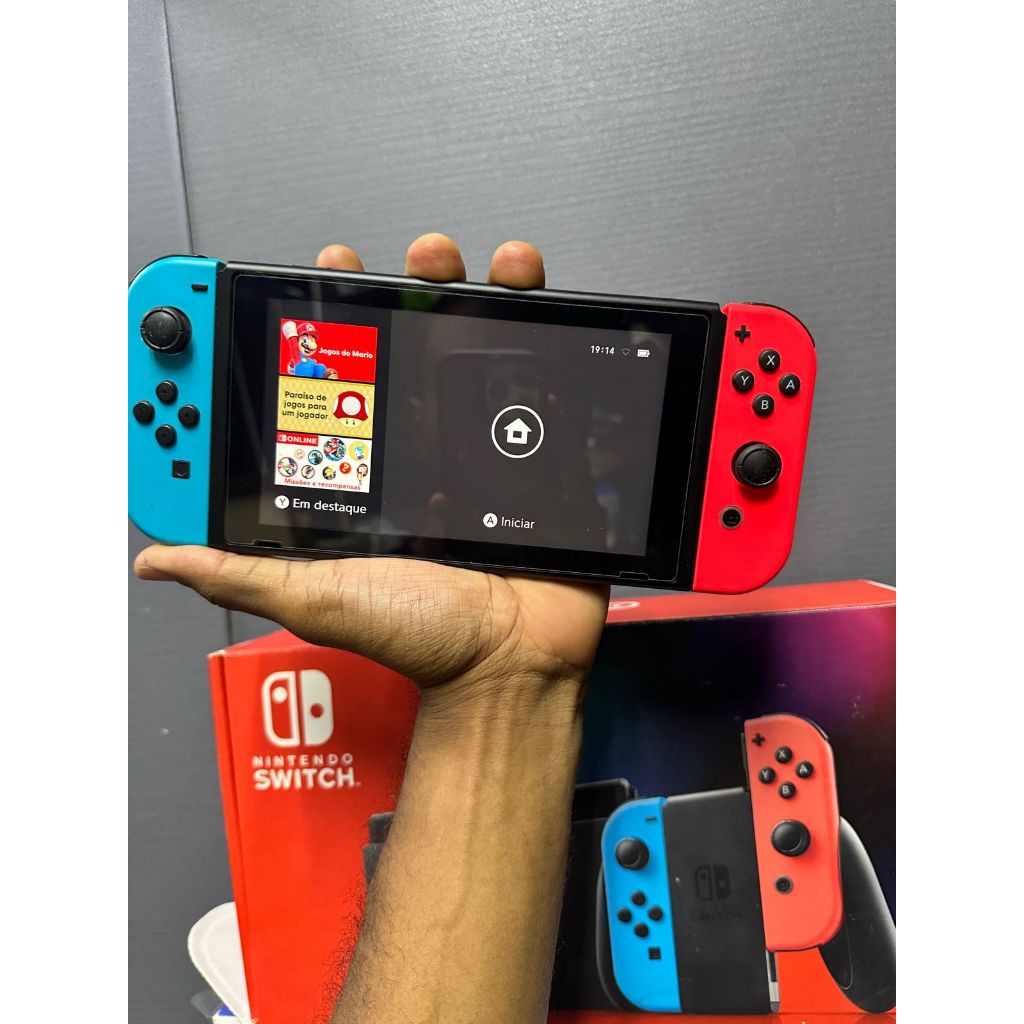 Nintendo Switch V2 Desbloq + Cartão MicroSD 128gb Semi-Novo