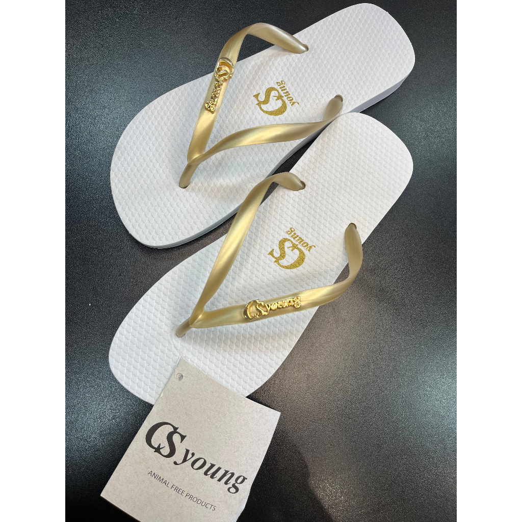 Sandália/Chinelo Carmem Steffens Branco e Dourado Shopee Brasil