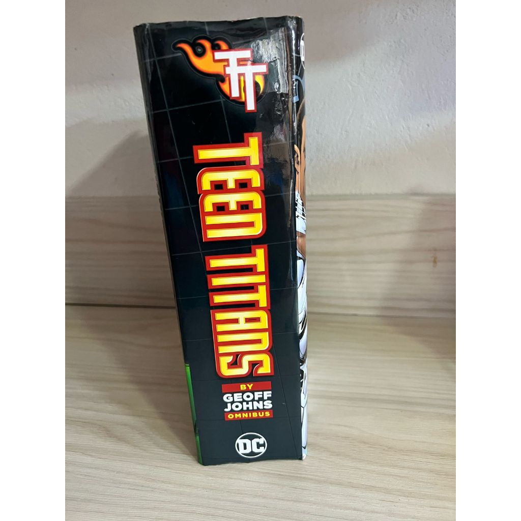 Teen Titans by Geoff Johns Omnibus | Shopee Brasil