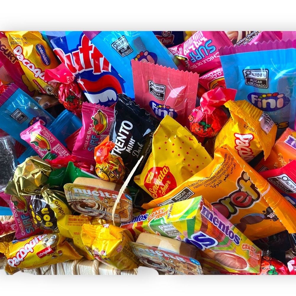 CAIXA DE GULOSEIMAS COM 50 DOCES CHOCOLATES BALAS BOMBOM FINI ...