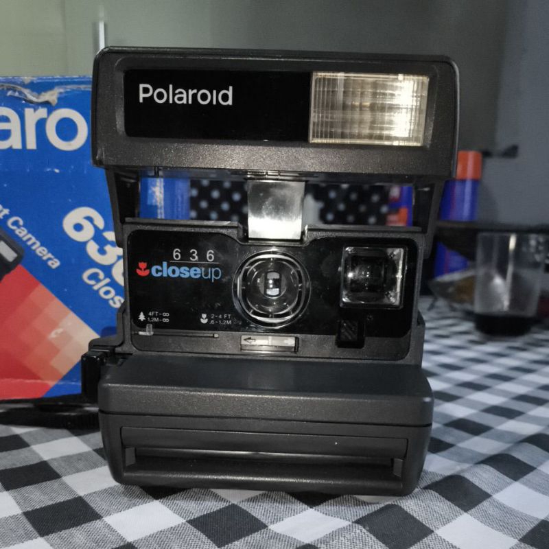 Vintage Photo Camera Polaroid 636 Close Up, Made In UK Stock Photo - 3