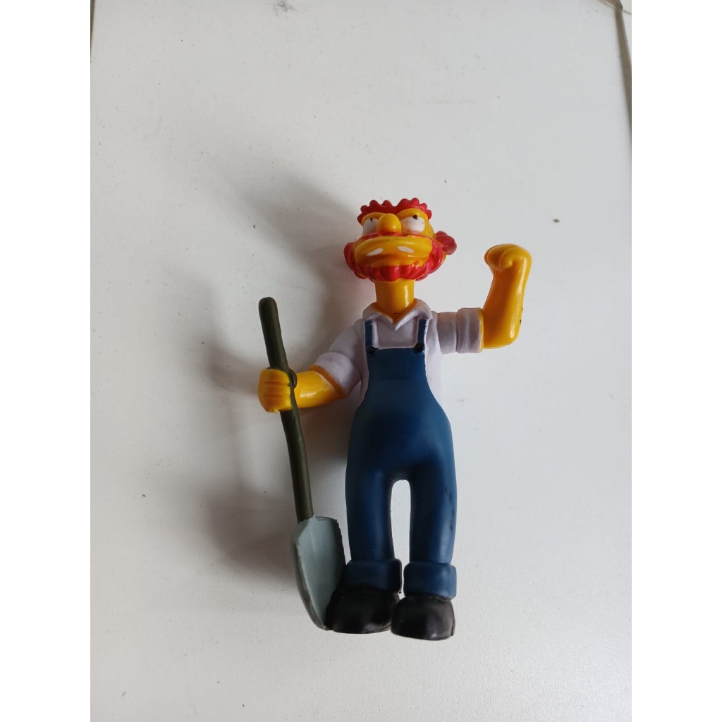 FIGURA ZELADOR WILLIE - OS SIMPSONS - LONG JUMP | Shopee Brasil