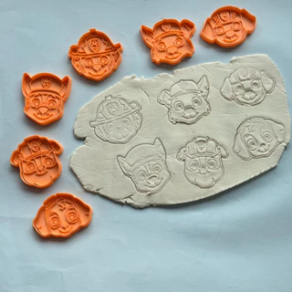 Kit 6 Cortadores Marcador Patrulha Canina Paw Pasta Cookie Corpo (com pegador) 6,5CM em Oferta na Shopee