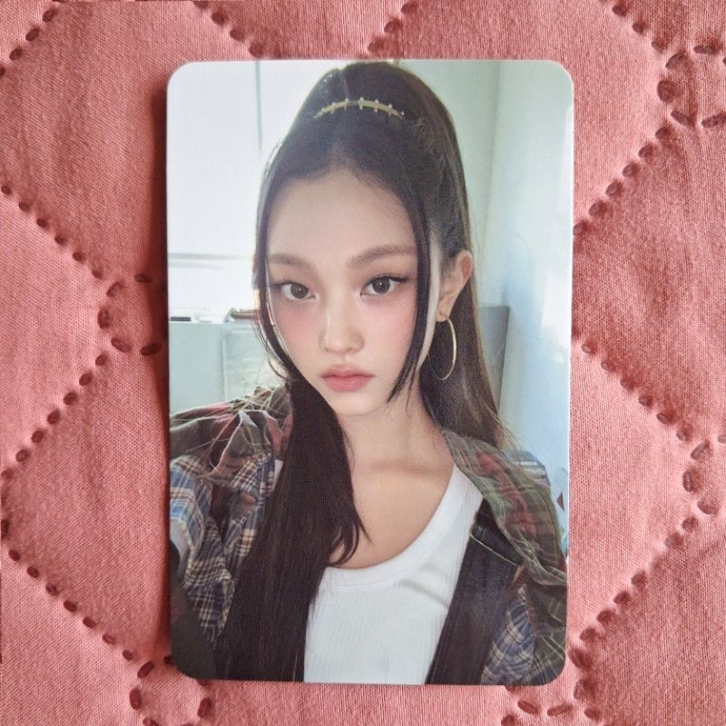 Haerin Photocard Oficial How Sweet Newjeans NJZ LEIA A DESCRIÇÃO