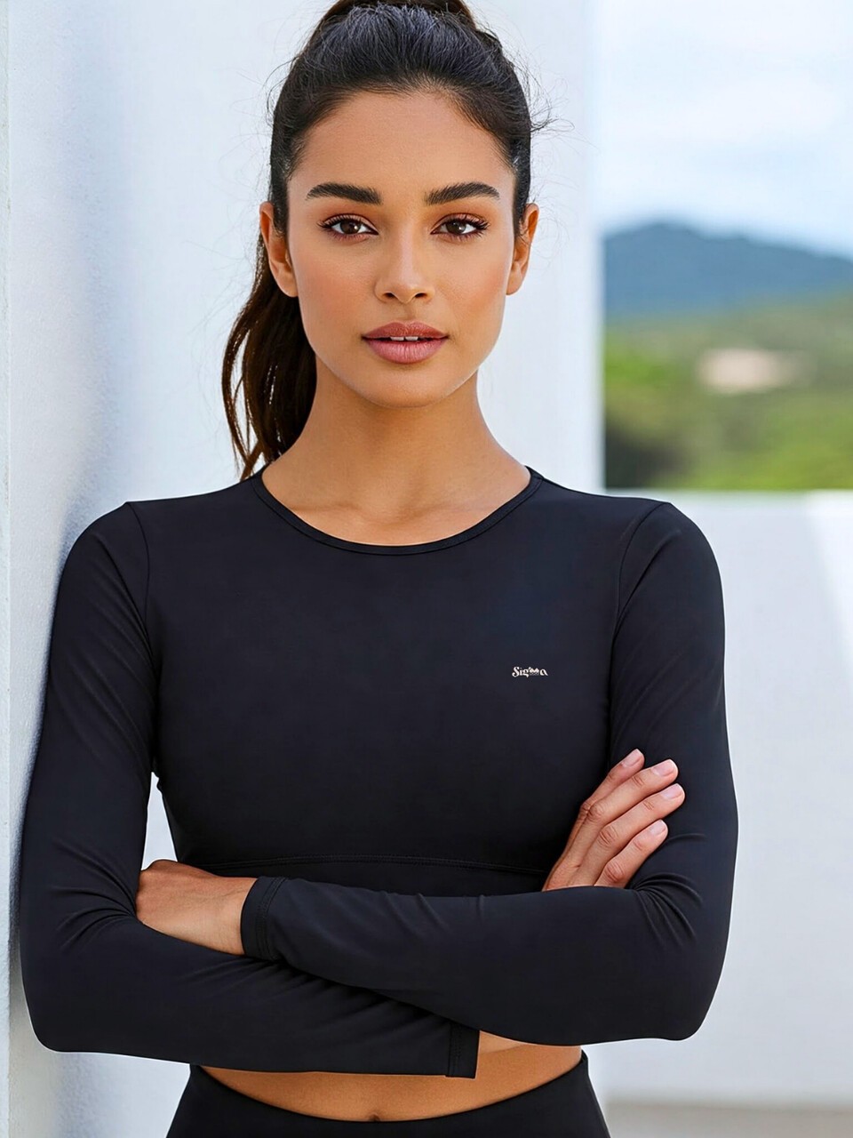 Jaqueta Cropped Feminina Com Proteção Solar FPS 50+ - Ideal Para Esportes Ao Ar Livre