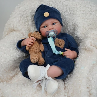 Brastoy Boneca Bebê Reborn Silicone Com Adorável Roupa Azul e Pelúcia Menino
