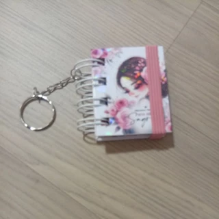Mini Bíblia chaveiro - Lembrancinha dia das Mães./ Dia das mulheres em Oferta na Shopee