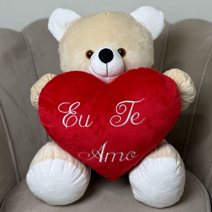 Urso Grande De Pelúcia 45cm Com Coração Personalizado Eu Te Amo para ...